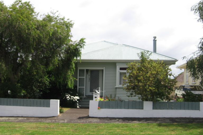 Photo of property in 13 Lambeth Road, Mount Eden, Auckland, 1041