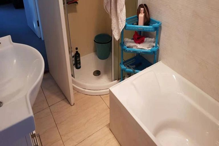 Photo of property in 15 Pixie Place, Pakuranga Heights, Auckland, 2010