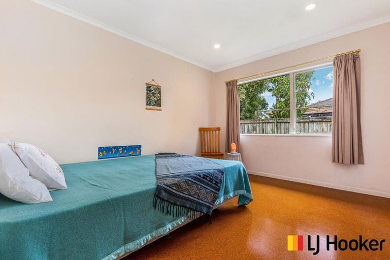 Photo of property in 5 Trossach Place, Wattle Downs, Auckland, 2103