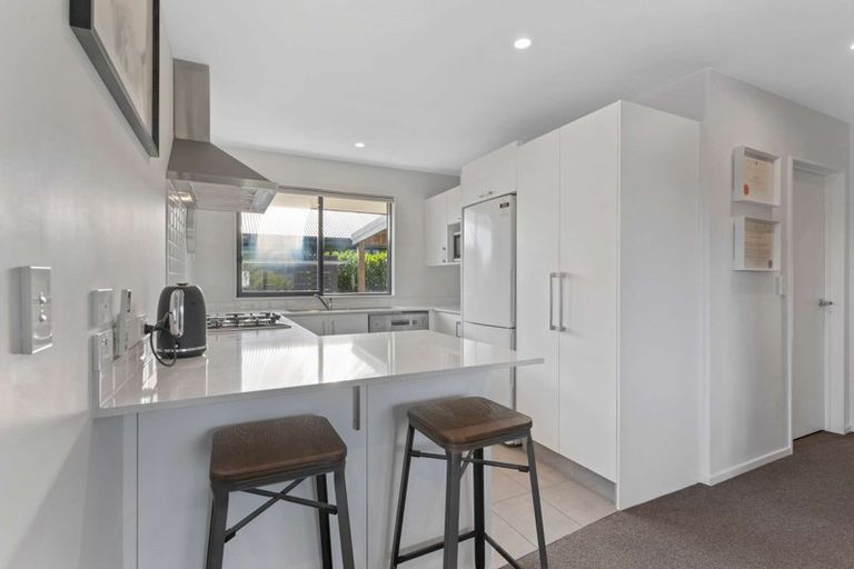 Photo of property in 1 Julia Close, Rolleston, 7614