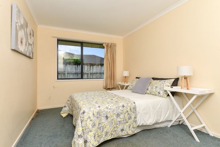 Photo of property in 61 Cairns Crescent, Rototuna, Hamilton, 3210