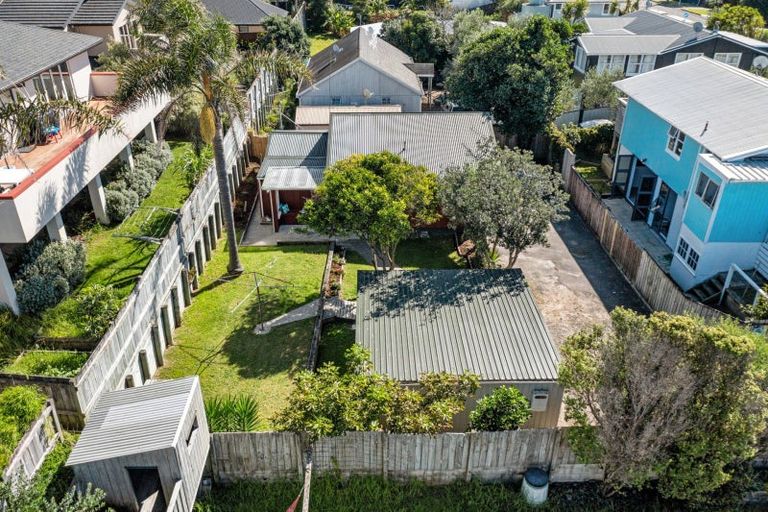 Photo of property in 1142b Papamoa Beach Road, Papamoa Beach, Papamoa, 3118