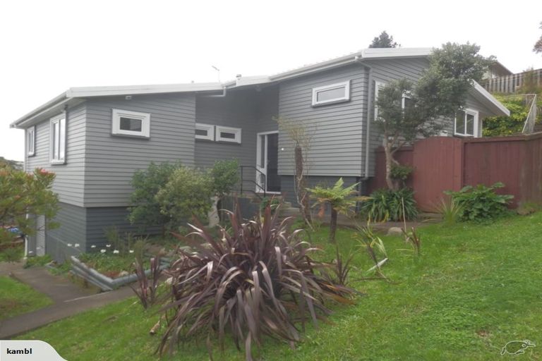 Photo of property in 3 The Spinney, Titahi Bay, Porirua, 5022
