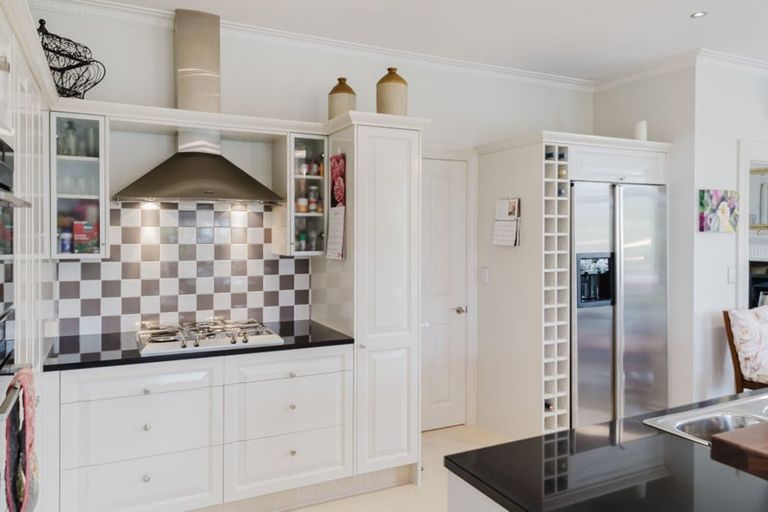 Photo of property in 135 Totara Street, Riccarton, Christchurch, 8041