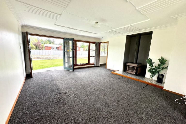Photo of property in 61a Essex Street, Balclutha, 9230
