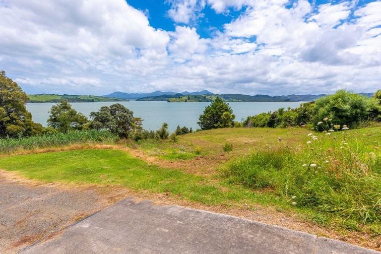 Photo of property in 9 Korari Place, Rawene, Kaikohe, 0473