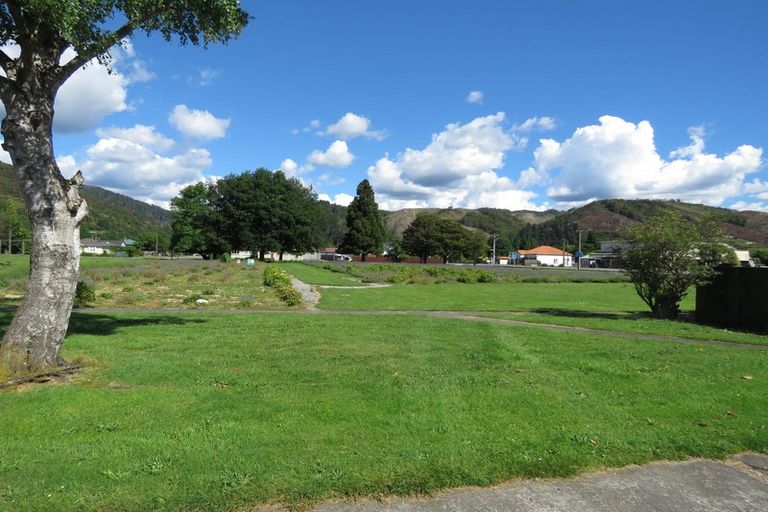 Photo of property in 131-139 Buller Road, Reefton, 7830