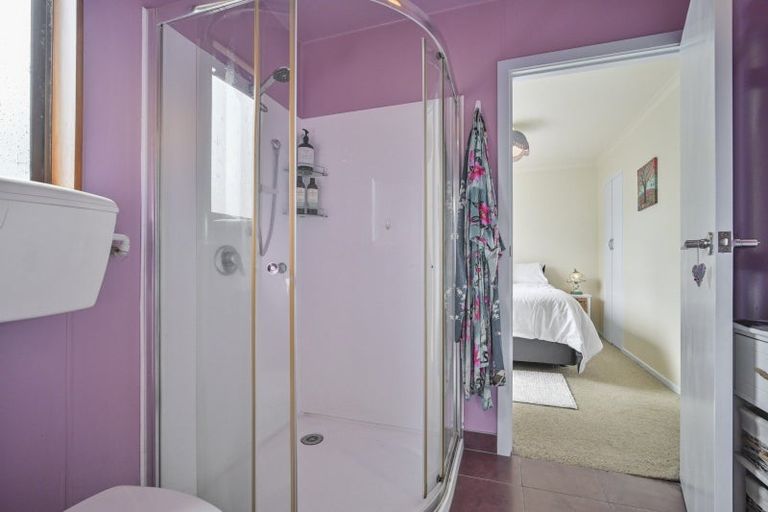 Photo of property in 73 Ferry Road, Clive, 4102