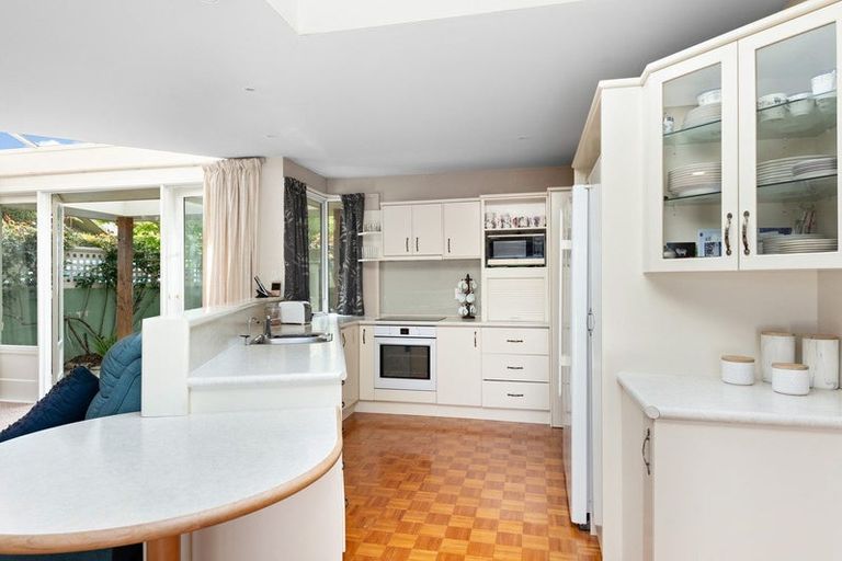 Photo of property in 1 Colquhoun Street, Glenross, Dunedin, 9011