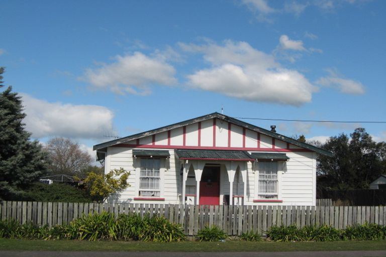 Photo of property in 1 Winlove Crescent, Waipukurau, 4200