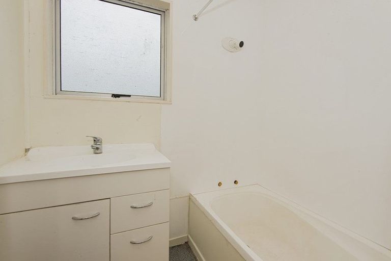 Photo of property in 46b View Road, Hikurangi, 0114