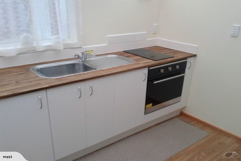 Photo of property in 3 Oswald Crescent, Paparangi, Wellington, 6037