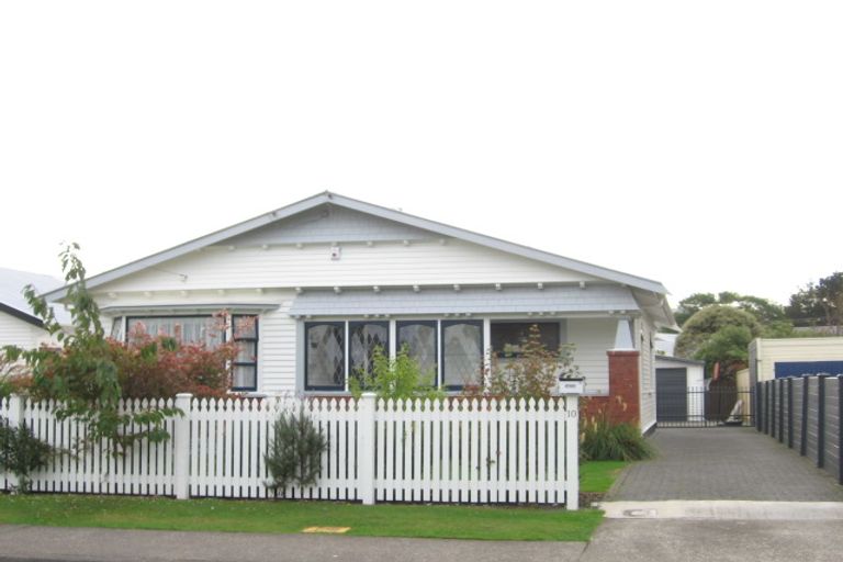 Photo of property in 10 Ariki Street, Boulcott, Lower Hutt, 5010