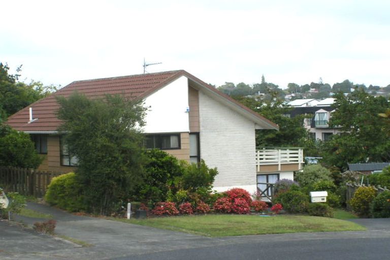 Photo of property in 12 Augusta Place, Forrest Hill, Auckland, 0620