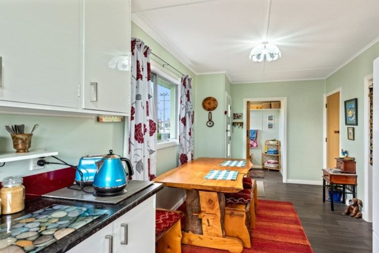 Photo of property in 1 Litchfield Street, Redwoodtown, Blenheim, 7201
