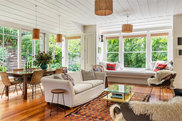 Photo of property in 51 Church Street, Devonport, Auckland, 0624