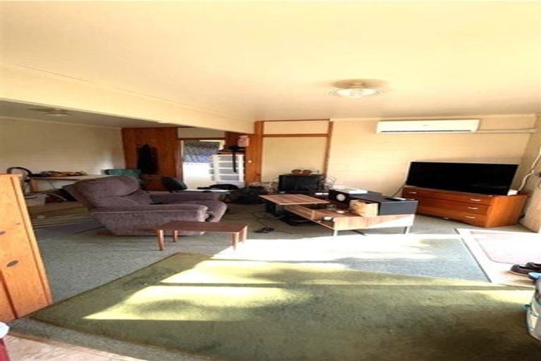 Photo of property in 105 Verran Road, Birkenhead, Auckland, 0626