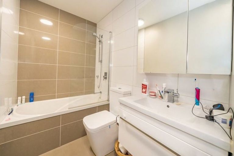 Photo of property in Masina Apartments, 303/80 Riddiford Street, Newtown, Wellington, 6021