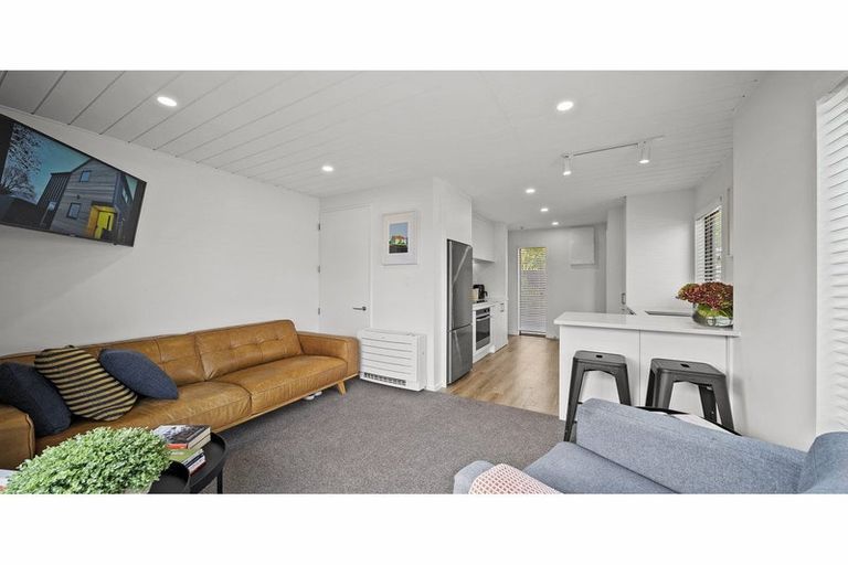 Photo of property in 8a Champion Street, Edgeware, Christchurch, 8013