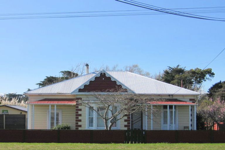 Photo of property in 59 Avenue Road, Foxton, 4814