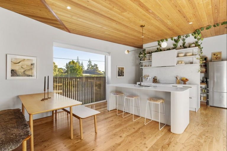 Photo of property in 249b Oceanbeach Road, Mount Maunganui, 3116