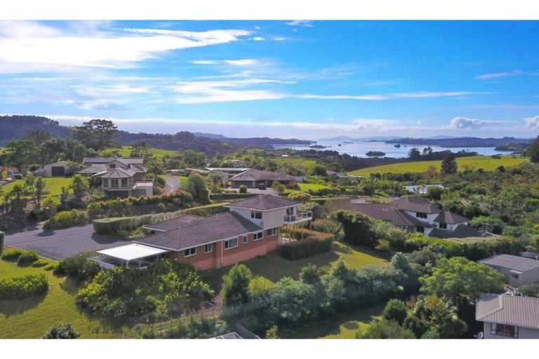 Photo of property in 10 Newton Watts Drive, Kerikeri, 0294