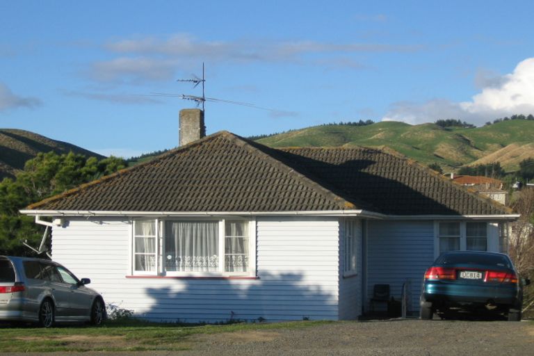 Photo of property in 167 Castor Crescent, Cannons Creek, Porirua, 5024