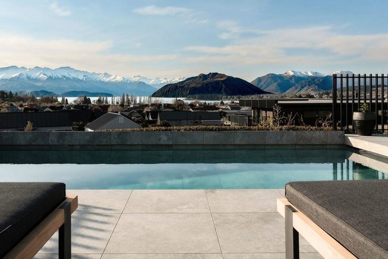 Photo of property in Meadowstone Alpha Series, 12 Jade Drive, Wanaka, 9305