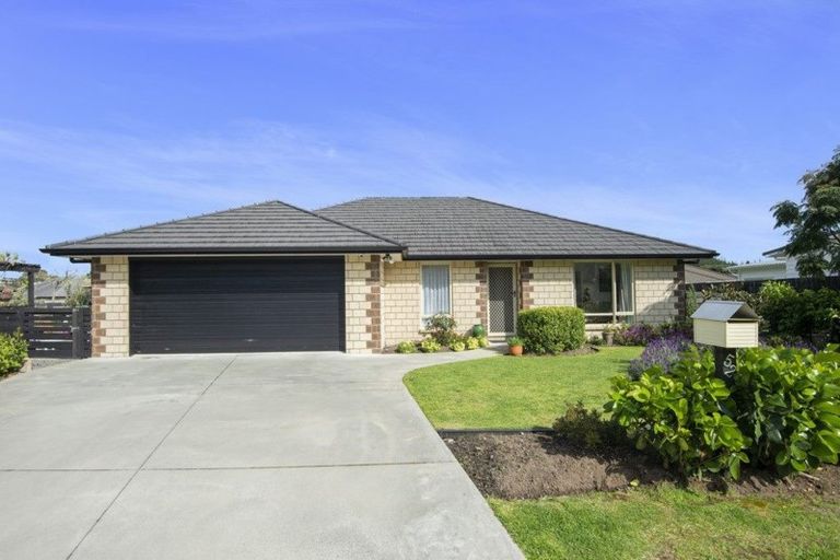 Photo of property in 52 Tamure Place, Ruakaka, 0116