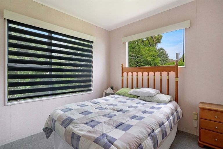 Photo of property in 13 Vodanovich Road, Te Atatu South, Auckland, 0610