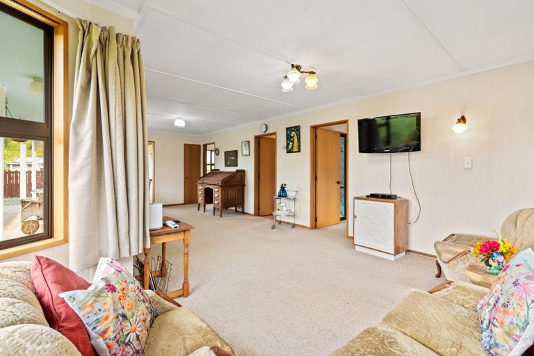 Photo of property in 14 Iona Street, Lawrence, 9532