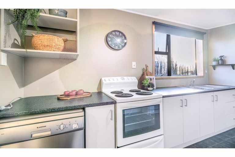 Photo of property in 378 Tay Street, Turnbull Thomson Park, Invercargill, 9810