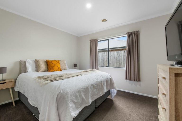 Photo of property in 6 Caulfield Place, Pukehangi, Rotorua, 3015