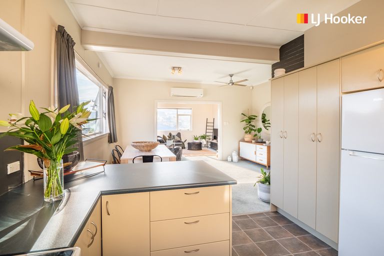 Photo of property in 1 Derby Street, Green Island, Dunedin, 9018