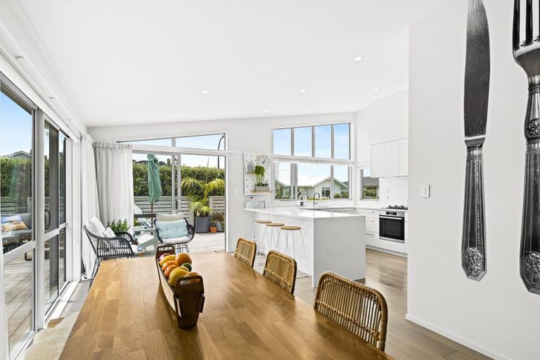 Photo of property in 11 Trevally Place, Snells Beach, 0920