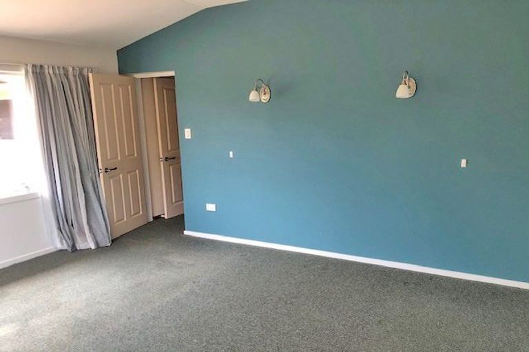 Photo of property in 32 Hamptons Road, Prebbleton, Christchurch, 7674