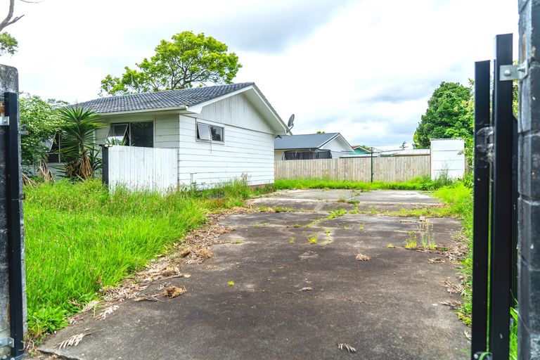 Photo of property in 3 Sandrine Avenue, Clover Park, Auckland, 2019