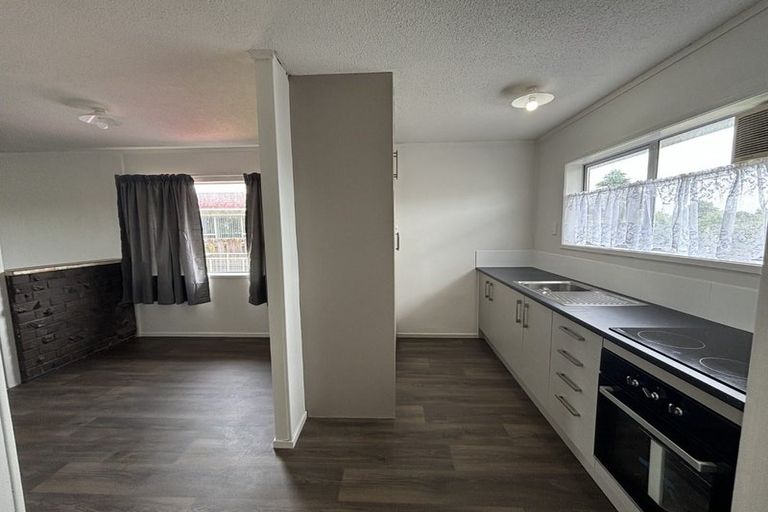 Photo of property in 27 John Walker Drive, Manurewa, Auckland, 2102