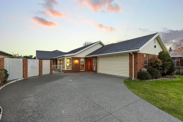 Photo of property in 84 Muir Avenue, Halswell, Christchurch, 8025