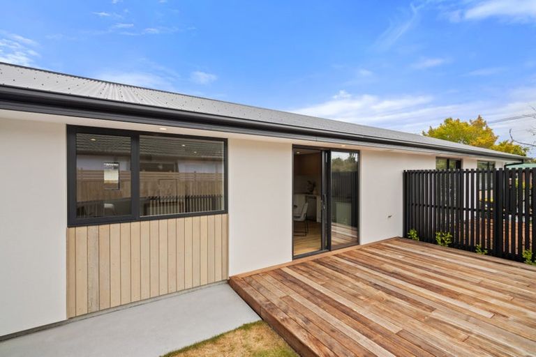 Photo of property in 2/8 Larch Place, Casebrook, Christchurch, 8051