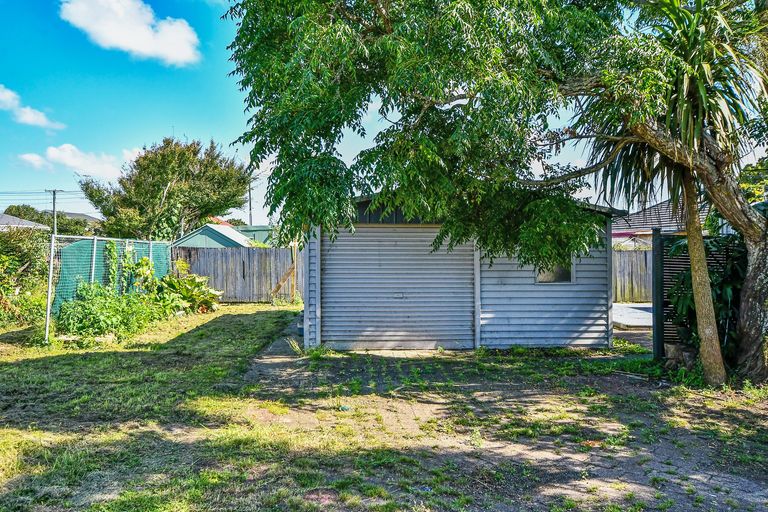 Photo of property in 31 Marne Road, Papakura, 2110