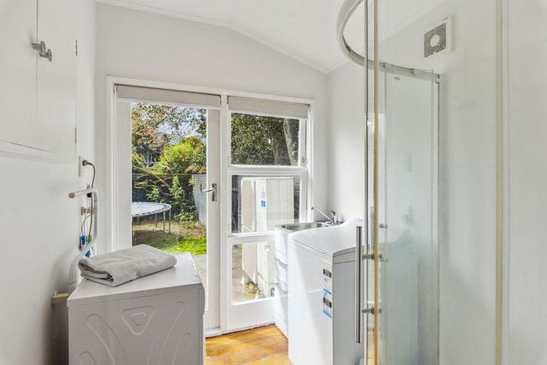 Photo of property in 75 Kohekohe Road, Waikanae, 5036