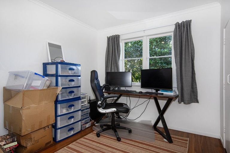 Photo of property in 1a Whimp Avenue, Onerahi, Whangarei, 0110