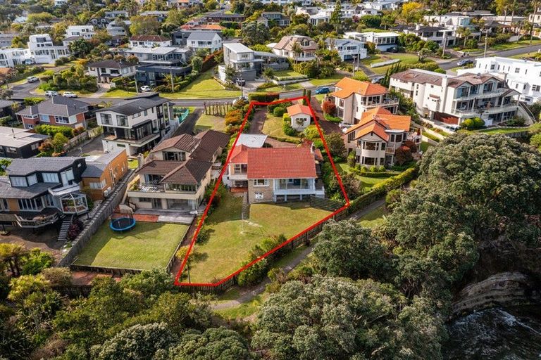Photo of property in 5 Churchill Road, Murrays Bay, Auckland, 0630