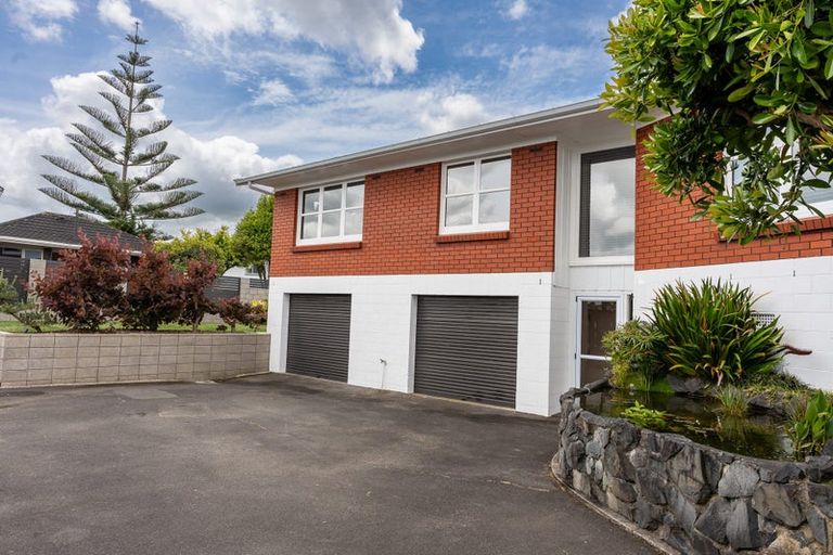 Photo of property in 180 Sandwich Road, St Andrews, Hamilton, 3200