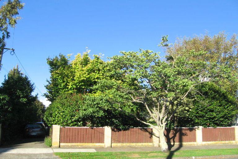 Photo of property in 64 Routley Crescent, Elderslea, Upper Hutt, 5018