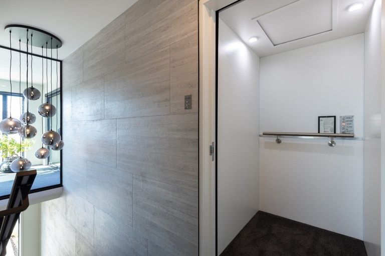 Photo of property in 46 Fernbrook Drive, Hurworth, New Plymouth, 4310