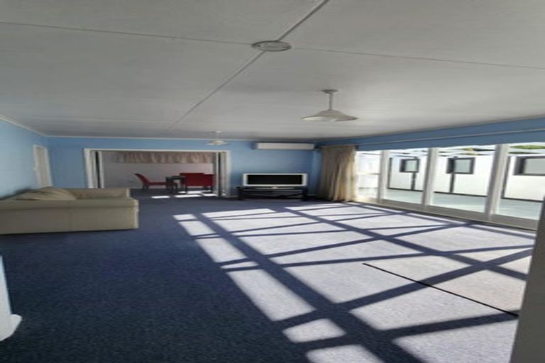 Photo of property in 130a Main Road North, Woodend, 7610