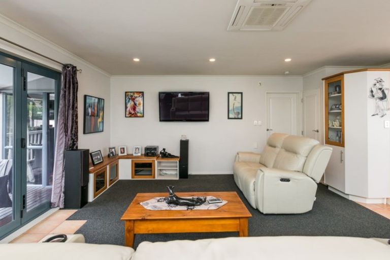 Photo of property in 12a Dolbel Street, Taradale, Napier, 4112