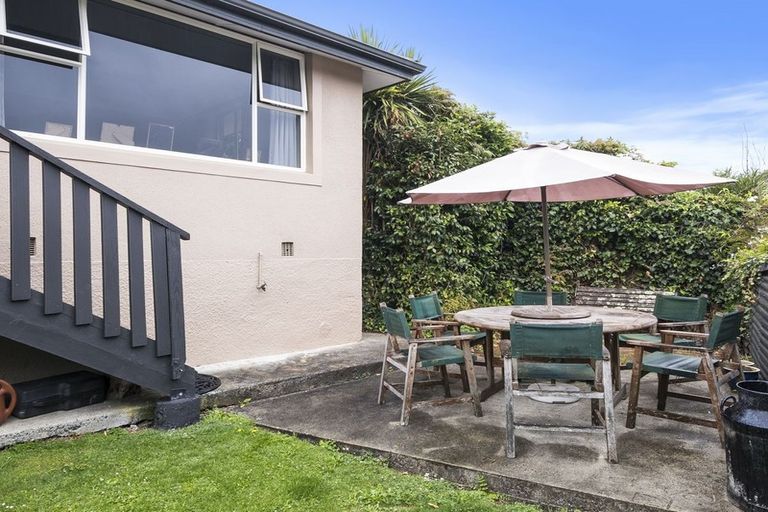 Photo of property in 17 Coach Road, Fairfield, Dunedin, 9018